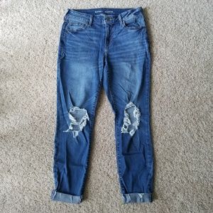 Old Navy Distressed Mid-Rise Boyfriend Jeans